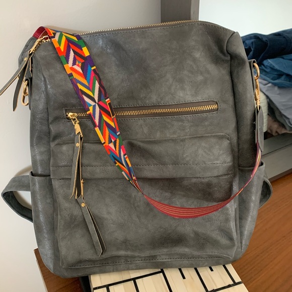 ron pon pon convertible backpack